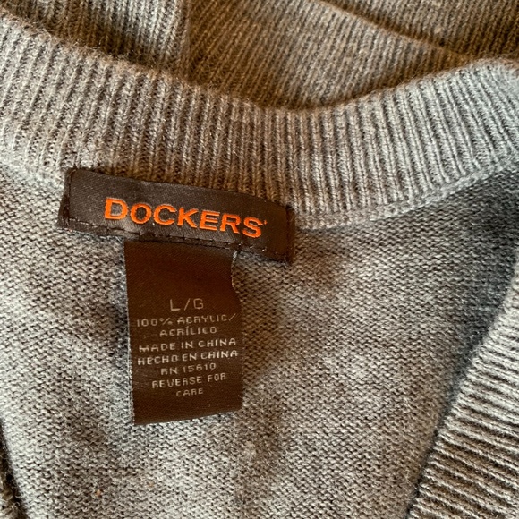 Dockers gray sweater vest size large - Picture 2 of 3